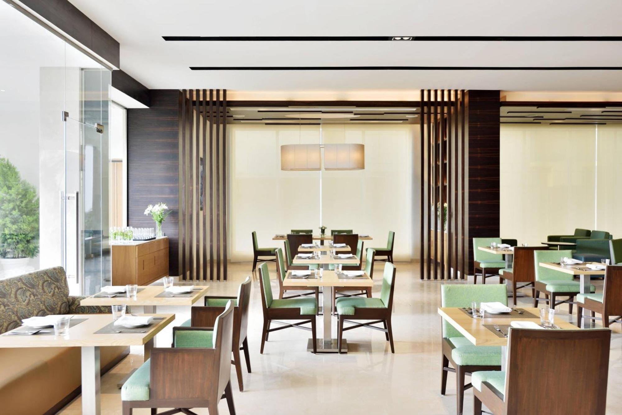 Fairfield By Marriott Indore Exterior photo