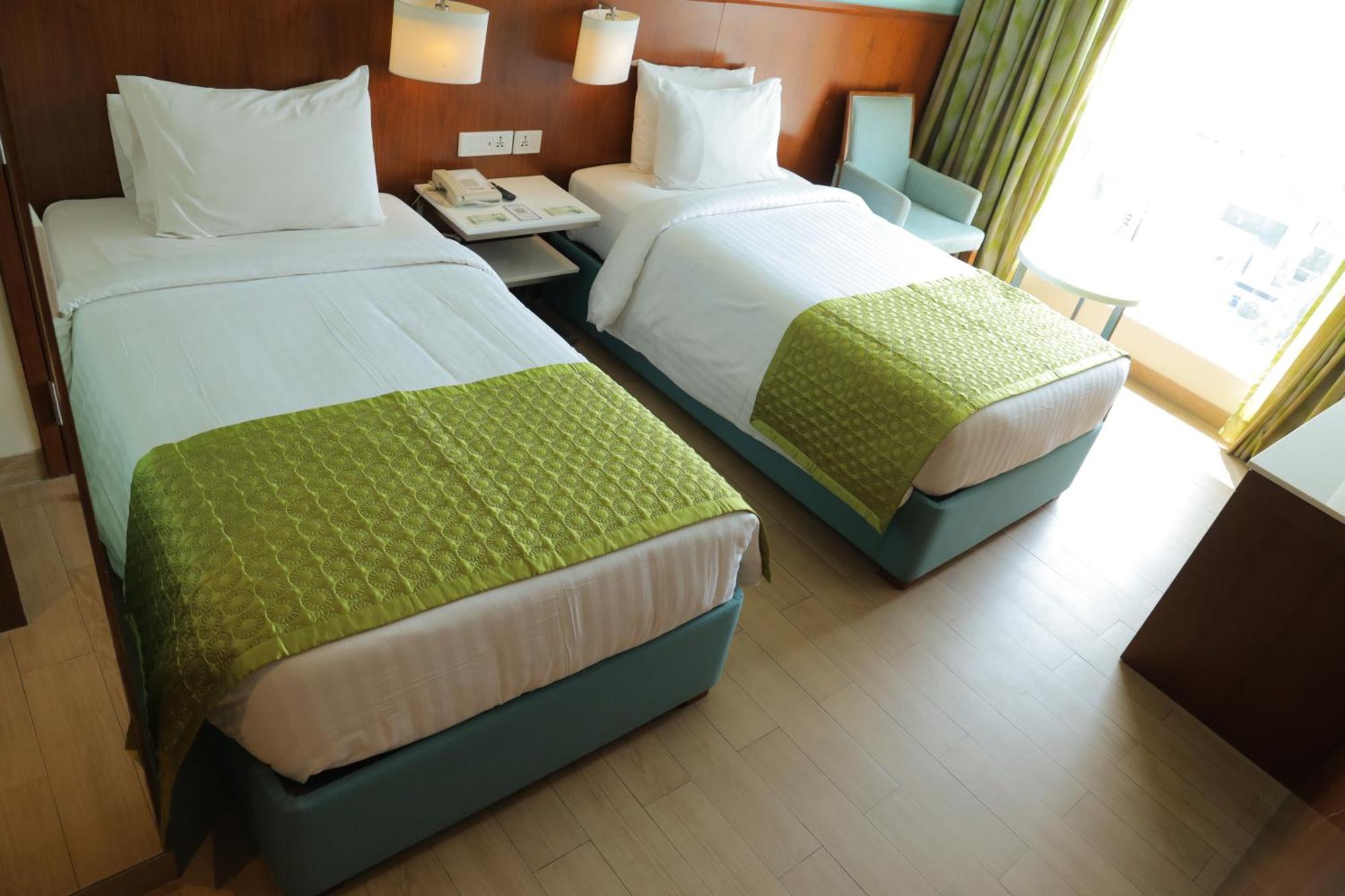 Fairfield By Marriott Indore Exterior photo