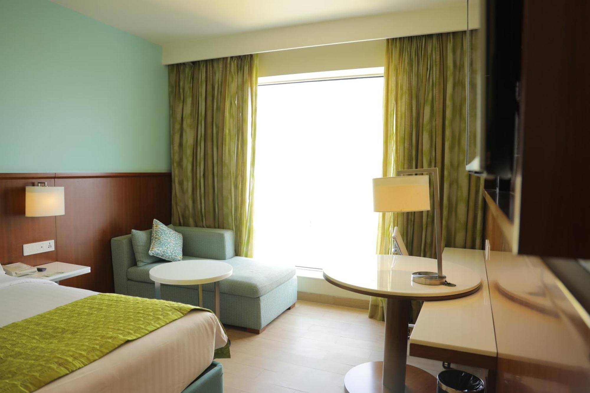 Fairfield By Marriott Indore Exterior photo